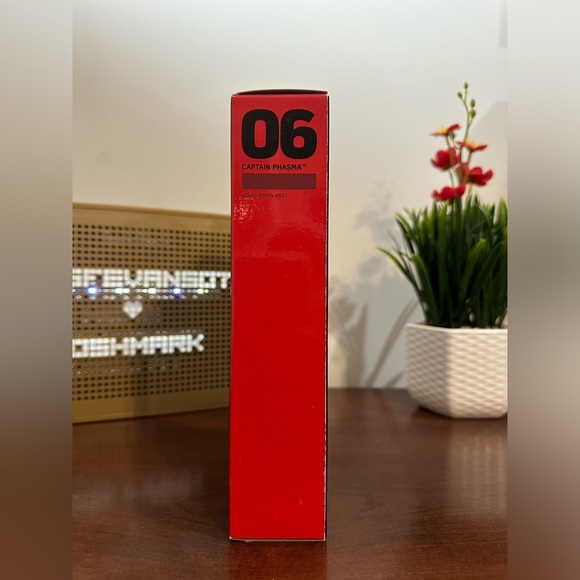 New Star Wars The Black Series Captain Phasma Figure - Picture 5 of 7